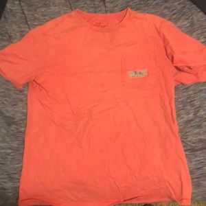 Vineyard vines T shirt... salmon